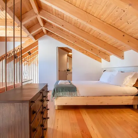 Stylish Duplex By Lovelystay *