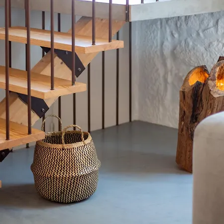 Daire Stylish Duplex By Lovelystay