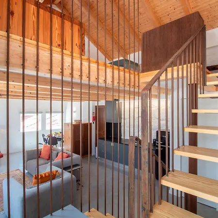 Stylish Duplex By Lovelystay Daire *