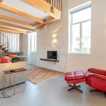 Stylish Duplex By Lovelystay * Porto